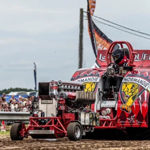 À Bernay, le duel de tracteur pulling le 6 juin