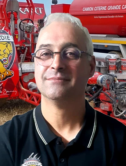 Julien Bouhours, mécanicien équipe de tracteur pulling Le Conquérant de Bernay