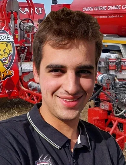 Quentin Bouhours, pilote équipe de tracteur pulling Le Conquérant de Bernay